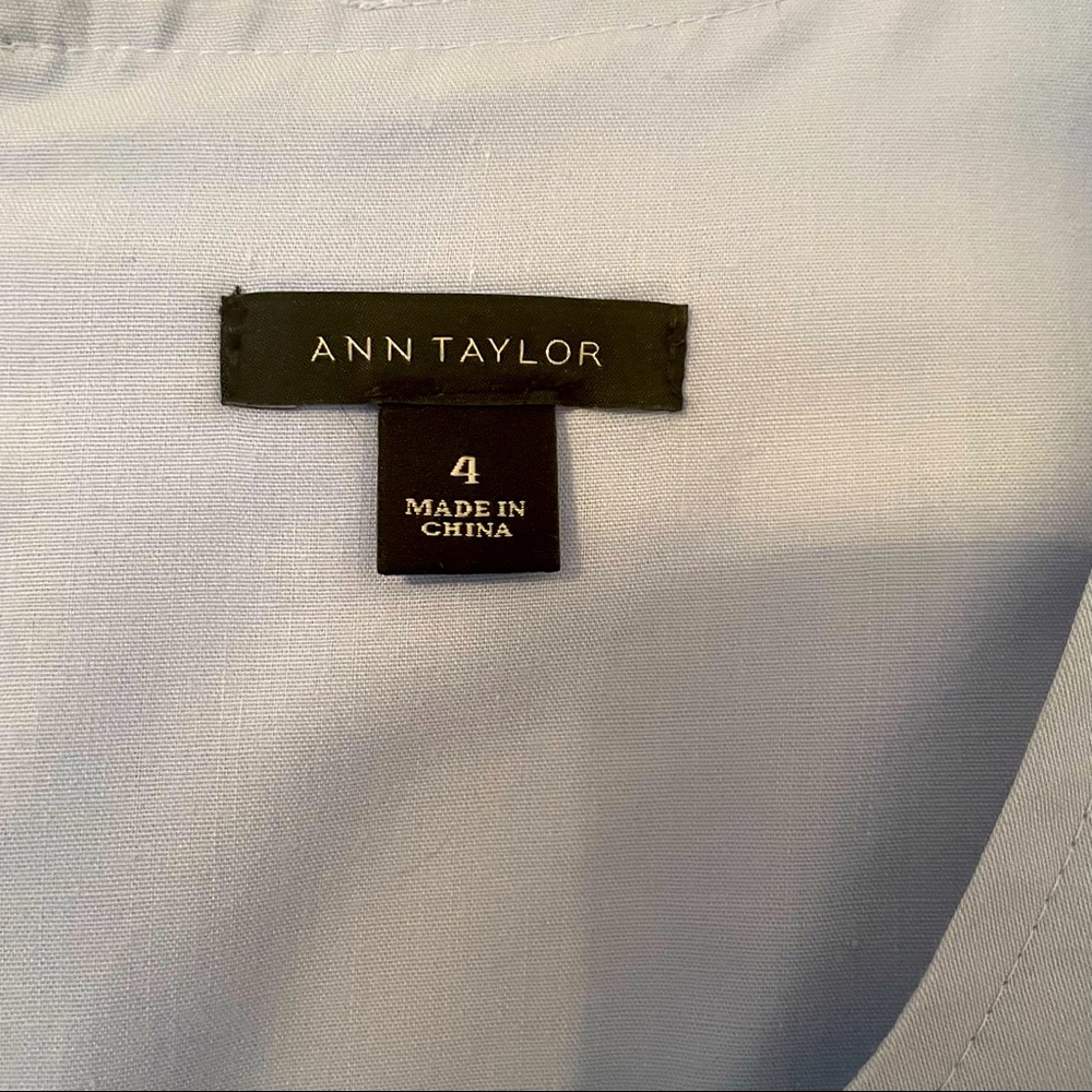 Ann Taylor Size 4 Light Blue Sleeveless Pleated Midi